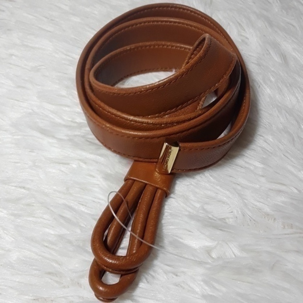 Michael Kors Rustic Leather Loop Belt - Picture 2 of 6